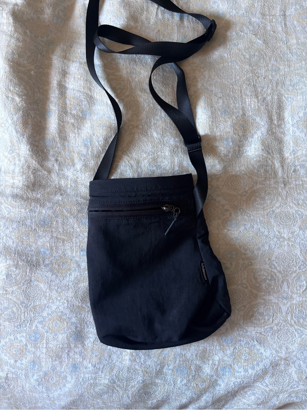 Lululemon Water Bottle Satchel